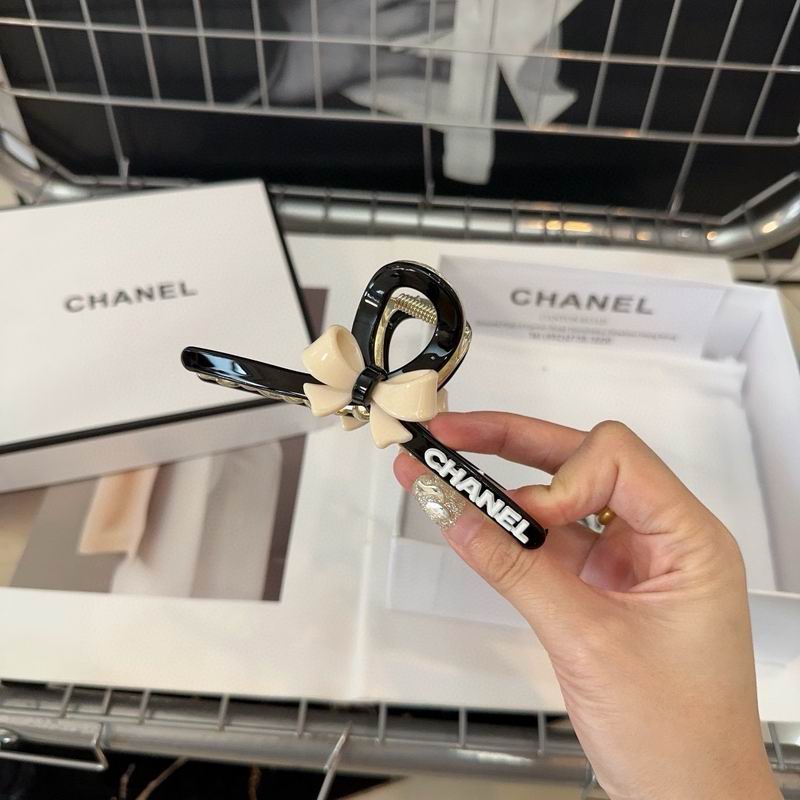 Chanel Hairpin hh (126)